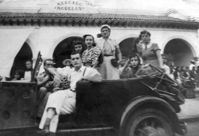 Foto antigua de Sahuayo - Entrada principal del mercado Morelos (1940)